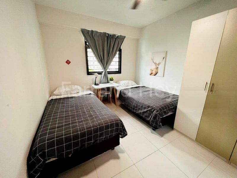Premium HDB for Rent in  180A Boon Lay Drive - Image 1